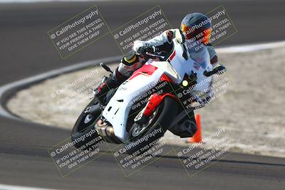 media/Nov-02-2025-Lets Ride (Sun) [[f7a3caa734]]/B Group/1220pm (Turn 2 Outside)/